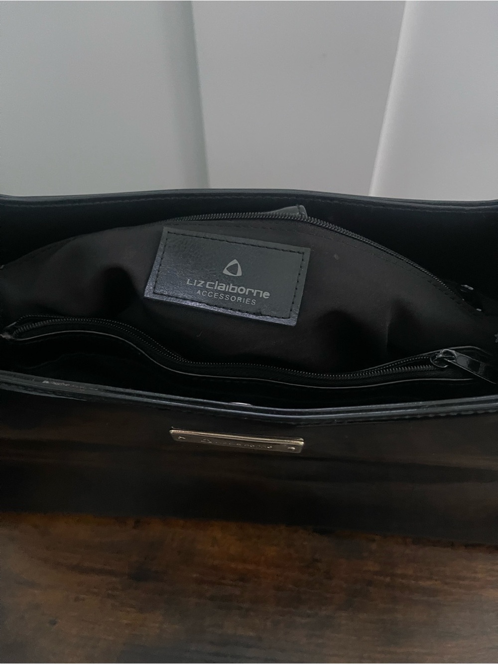 Black Patent Shoulder Bag - Unknown Brand - Picture 13 of 16
